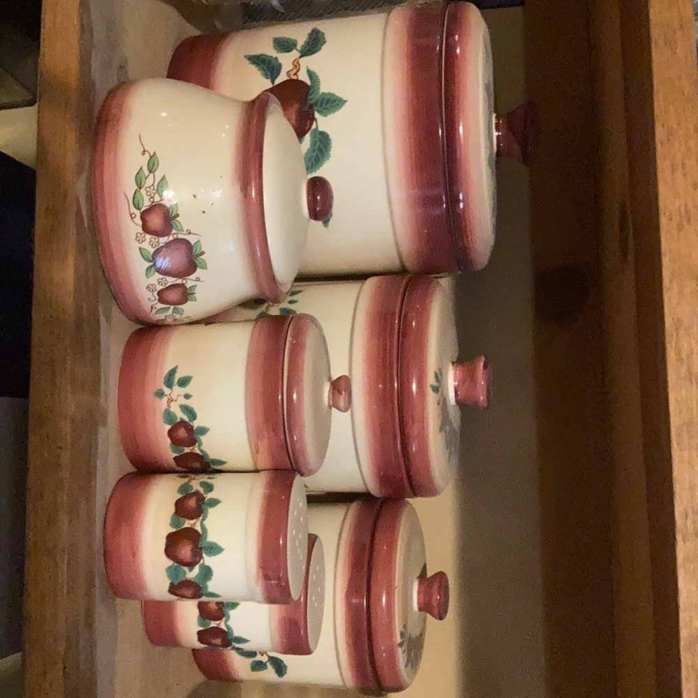 Apple canister set